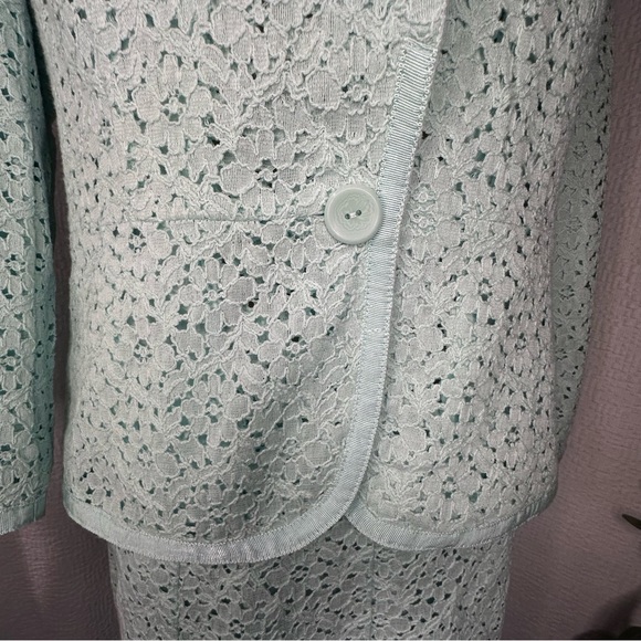Jones Wear Women’s Lined Lace Mint Green Skirt Set Size 14 - Picture 5 of 16
